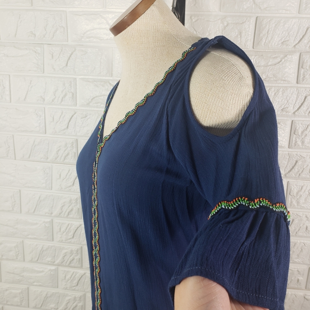 Democracy Cold shoulder Boho blouse. - Picture 5 of 10